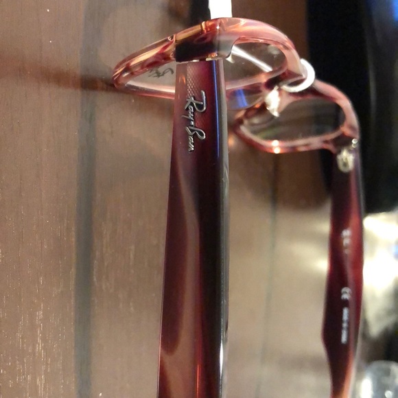 Optical glasses - Picture 2 of 3